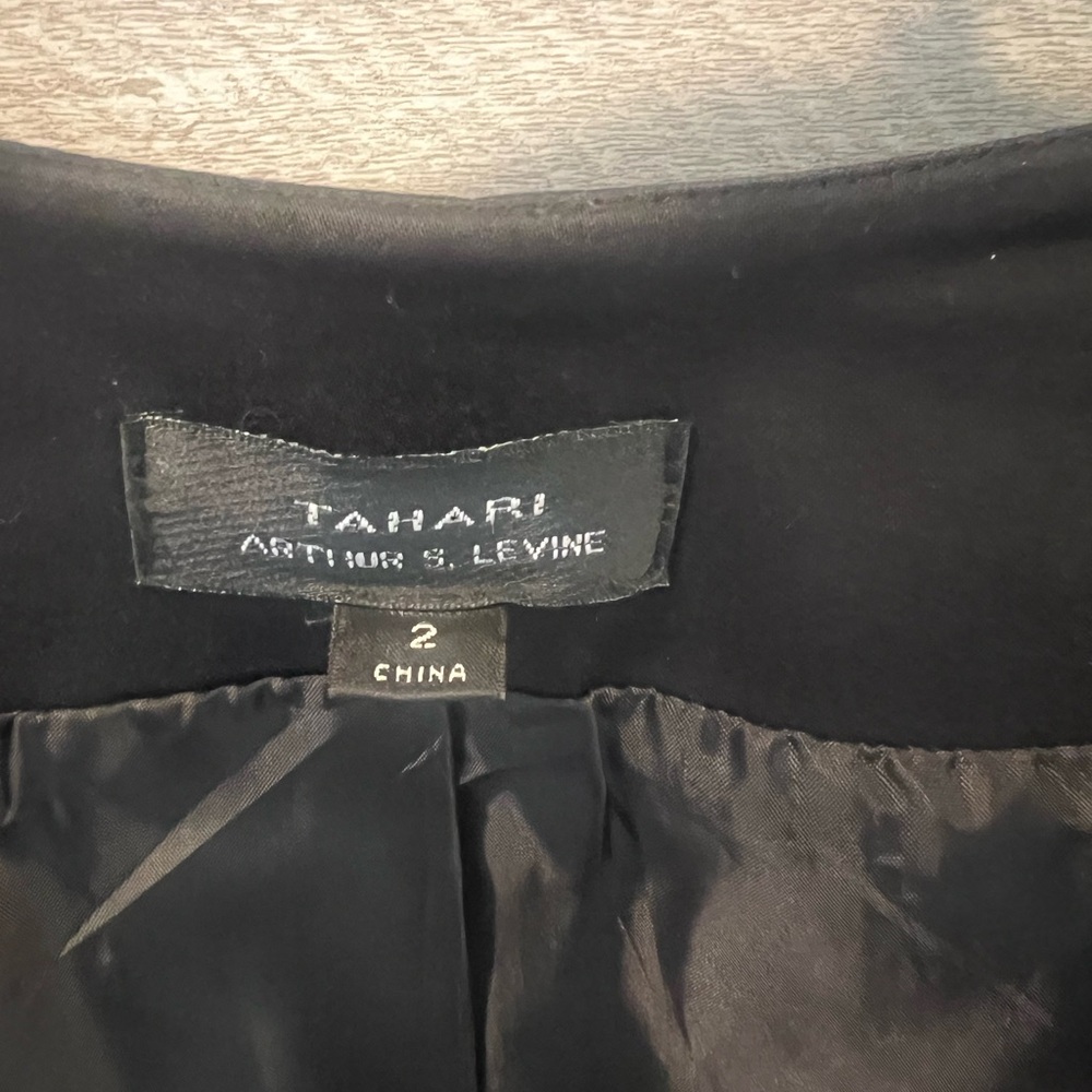 Tahari By Arthur S Levine - Womens Suit Jacket, Black, Size 2 - Picture 3 of 3
